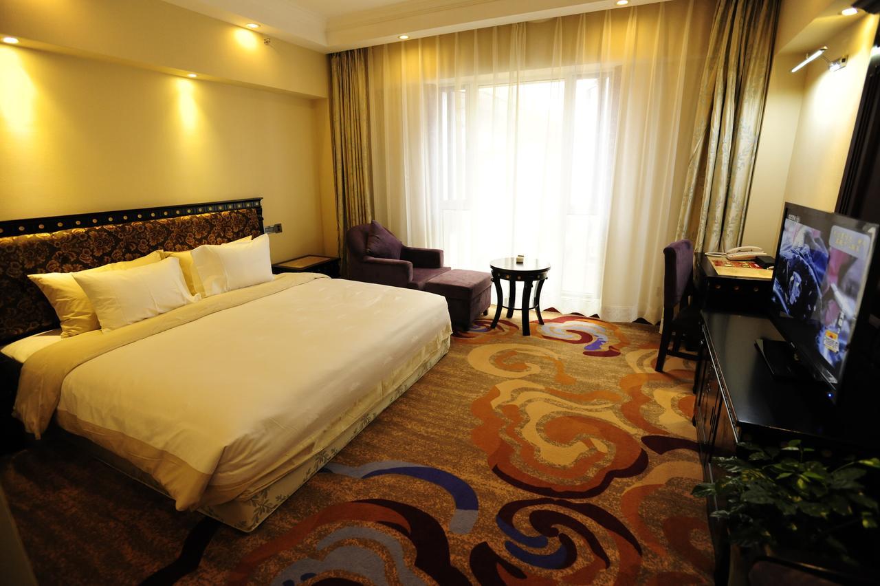 Yinruilin International Hotel Kunming Room photo